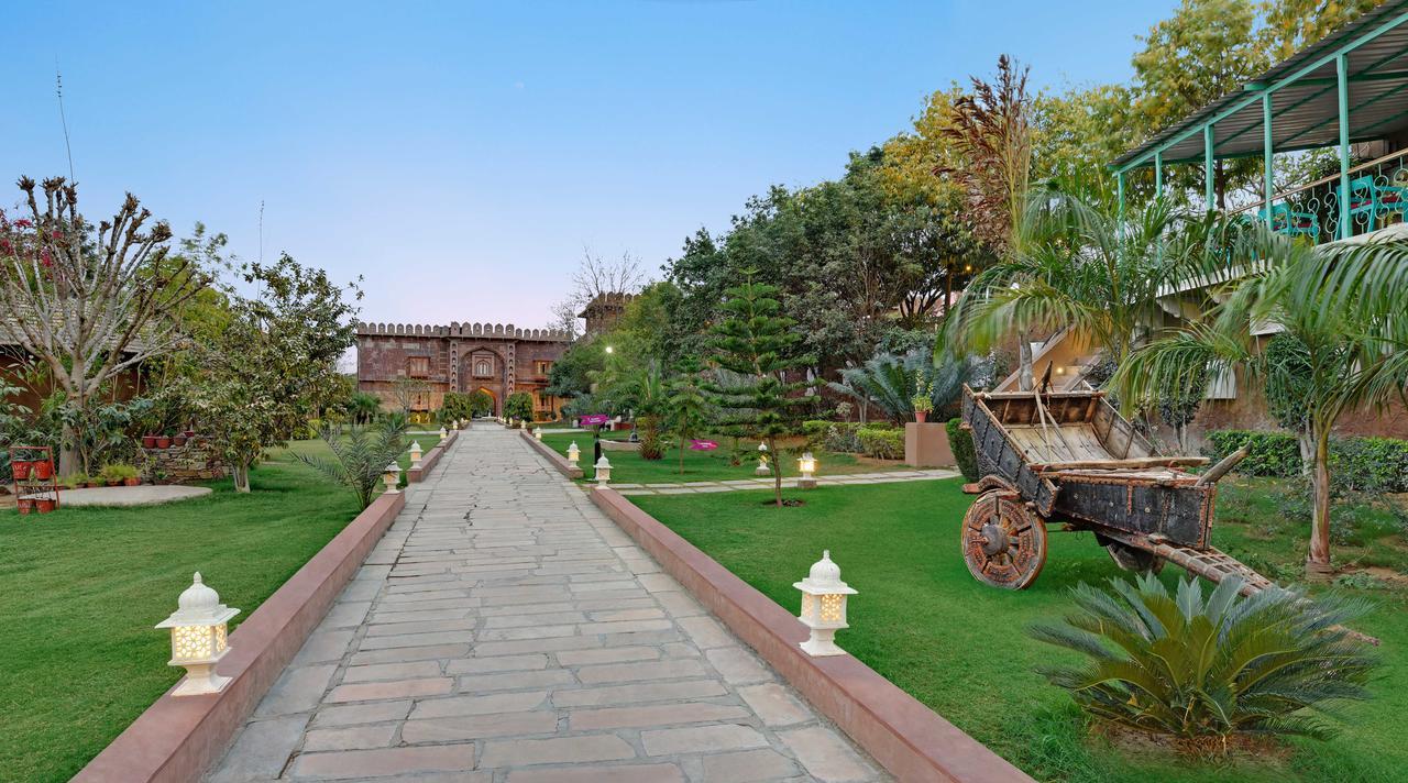 Regenta Resort Pushkar Fort Extérieur photo